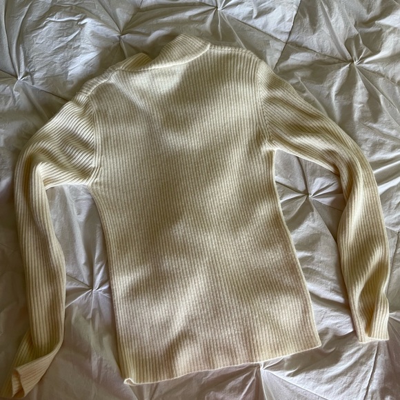 MODA INT’L M cream turtle neck - Picture 4 of 5